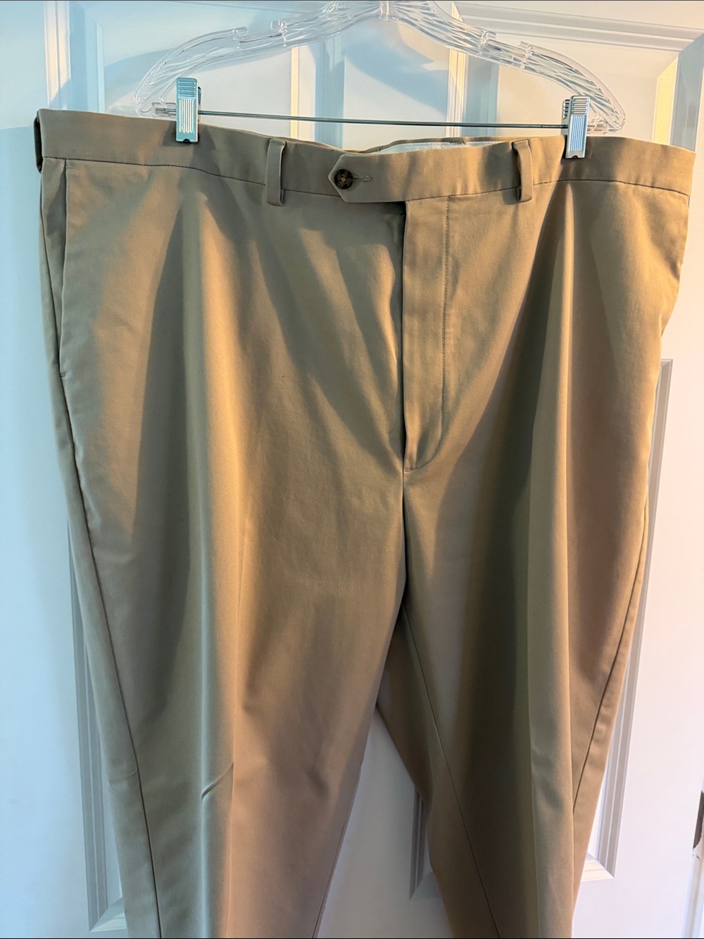 Roundtree & Yorke Men's Tan Chinos